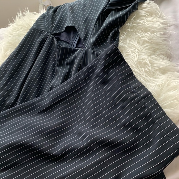 Navy blue and white strip Jumpsuit off shoulder - Picture 3 of 3